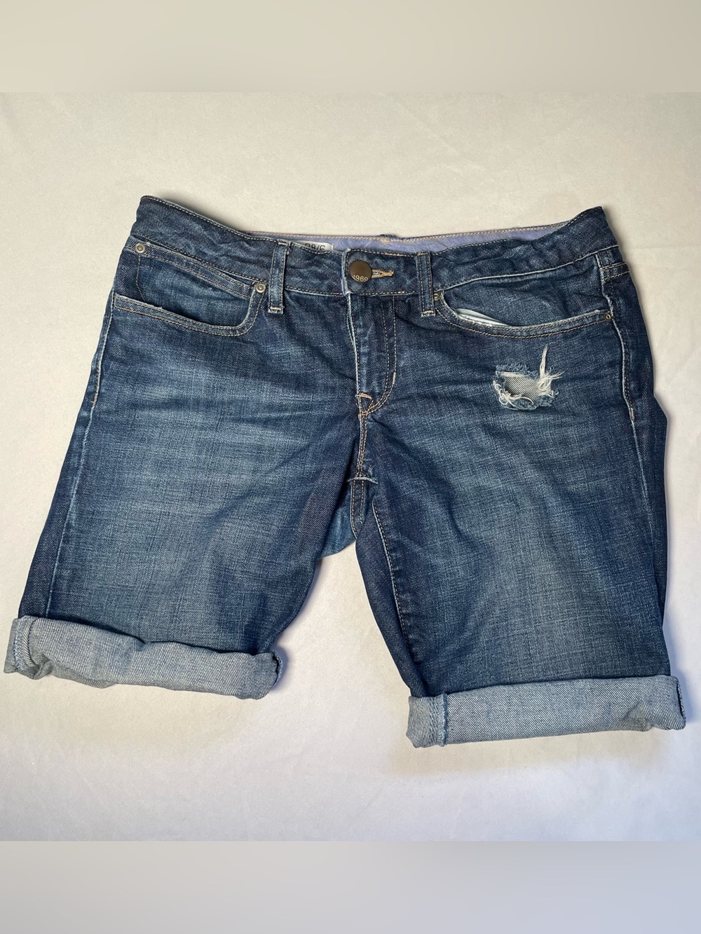Gap 1969 Always Skinny Denim Bermuda Shorts Distressed Cuffed Jorts 28 / 6